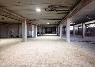 LOCALES LAS HUESAS – 3.063 m² DIAFANOS. Oportunidad Inversión. Alonso Cano / Velázquez.